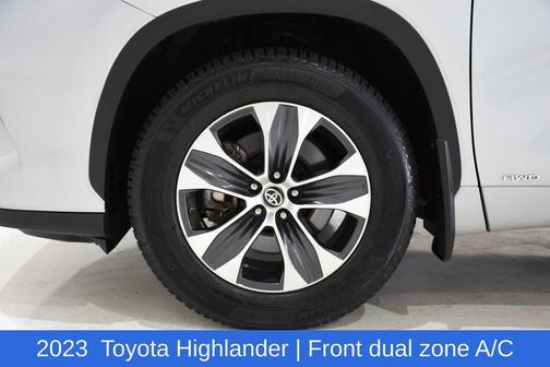 2023 Toyota Highlander Hybrid XLE
