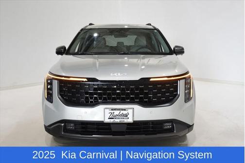 2025 Kia Carnival SX