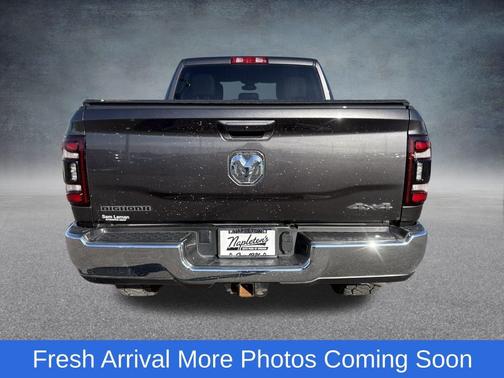 2021 RAM 2500 Big Horn Crew Cab 4x4 6'4' Box