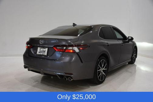 Predawn Gray Mica 2023 Toyota Camry SE
