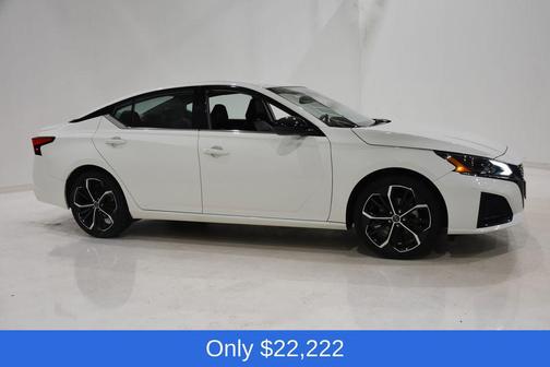 2025 Nissan Altima SR FWD