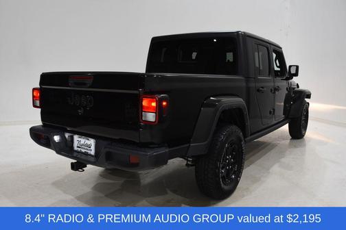 Black Clearcoat 2022 Jeep Gladiator Willys 4x4