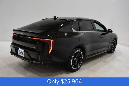 2025 Kia K4 GT-Line