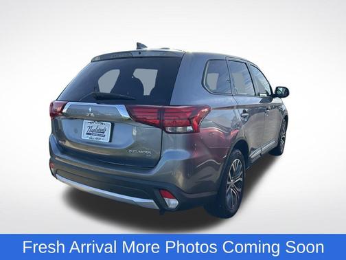2017 Mitsubishi Outlander SE