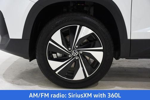 2026 Volkswagen Taos SE