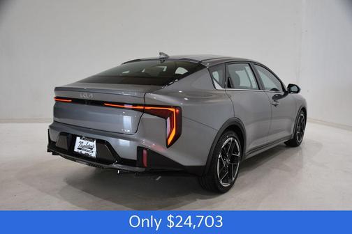 2025 Kia K4 GT-Line