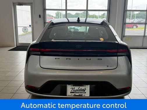 2025 Toyota Prius XLE