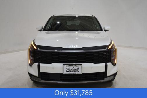 Snow White Pearl 2026 Kia Sportage Hybrid LX