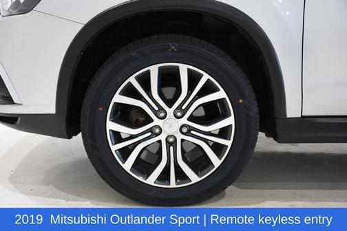 2019 Mitsubishi Outlander Sport SE