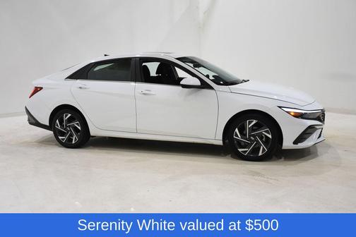 2025 Hyundai ELANTRA SEL