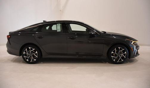 2026 Kia K5 EX