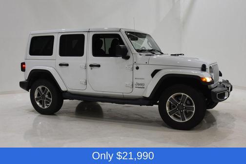 Bright White Clearcoat 2018 Jeep Wrangler Unlimited Sahara