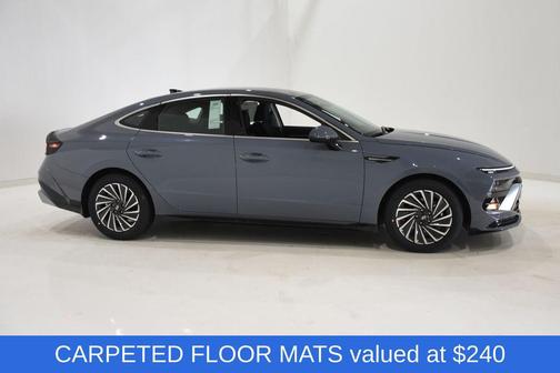 2025 Hyundai SONATA Hybrid SE