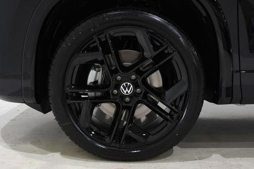 2026 Volkswagen Tiguan 2.0T SE R-Line Black 4MOTION