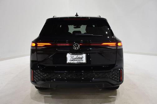 2026 Volkswagen Tiguan 2.0T SE R-Line Black 4MOTION