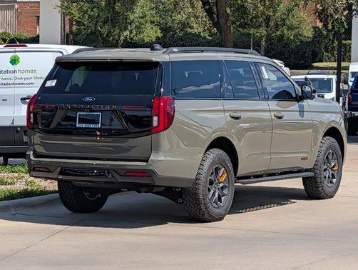 2025 Ford Expedition Tremor