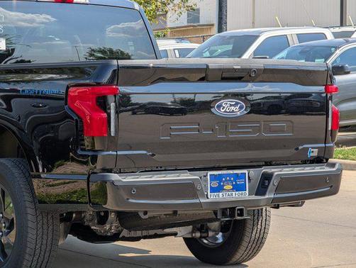 2025 Ford F-150 Lightning Flash