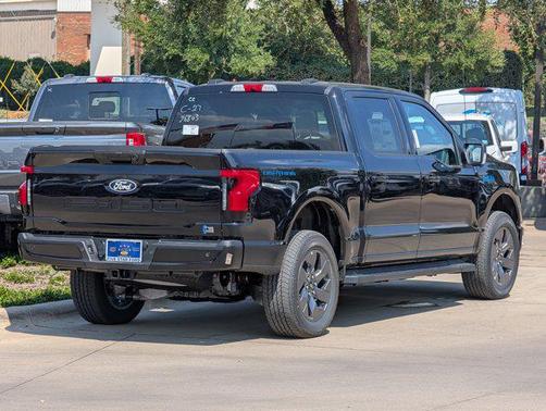 2025 Ford F-150 Lightning Flash