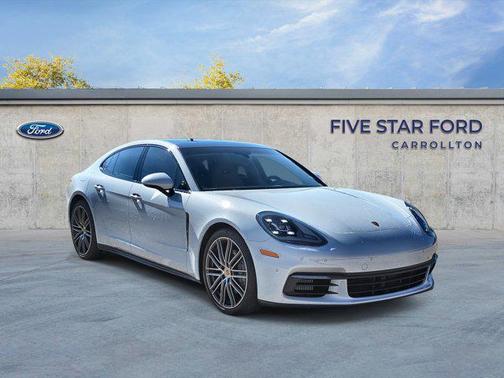 2018 Porsche Panamera 4S