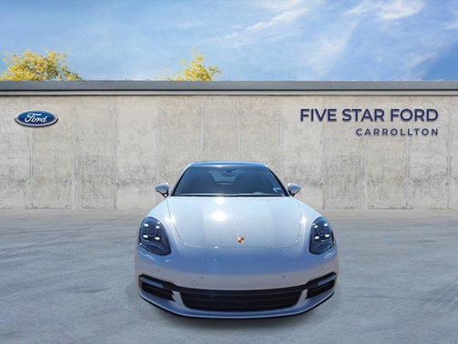 2018 Porsche Panamera 4S