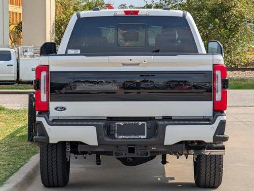 2026 Ford F-250 Platinum