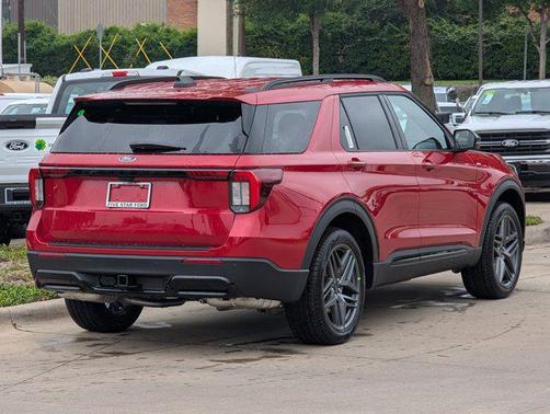 Rapid Red Metallic Tinted Clearcoat 2026 Ford Explorer ST-Line