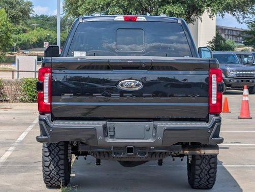 2025 Ford F-350 Lariat