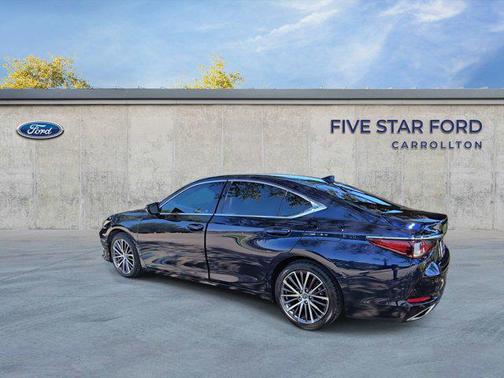 2022 Lexus ES 350 Base