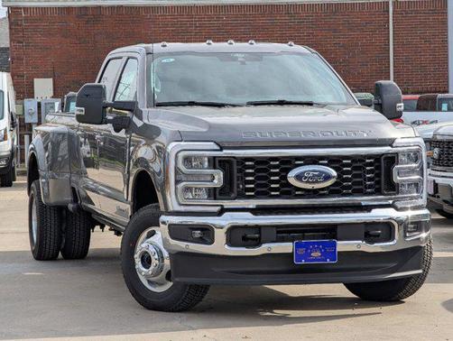 2025 Ford F-350 Lariat