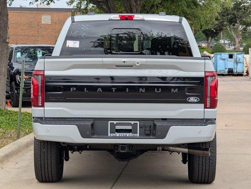 Avalanche 2026 Ford F-150 Platinum