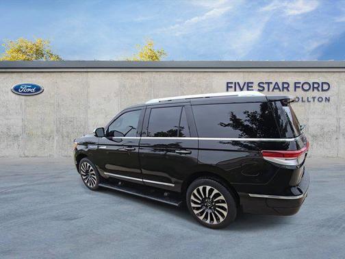 2022 Lincoln Navigator Black Label