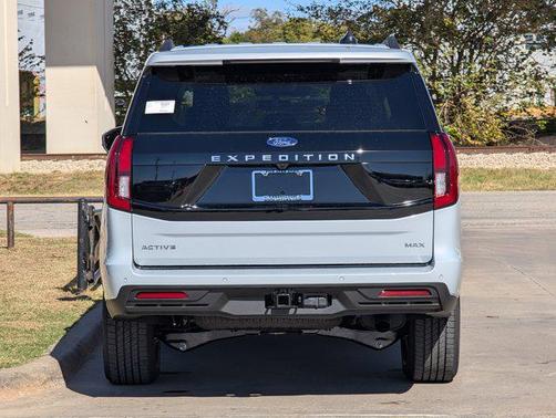 2025 Ford Expedition Max Active 4x2