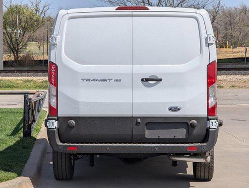 2025 Ford Transit-150 XL