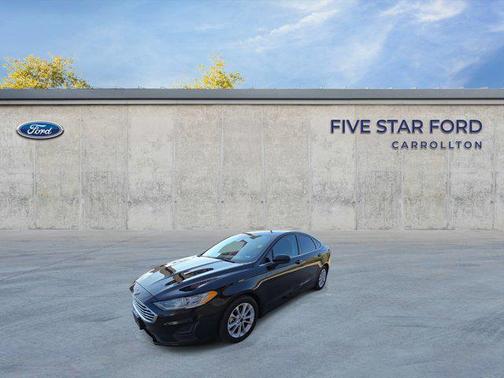 2020 Ford Fusion SE