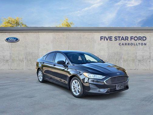 2020 Ford Fusion SE