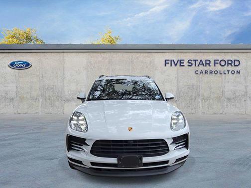 2021 Porsche Macan Base