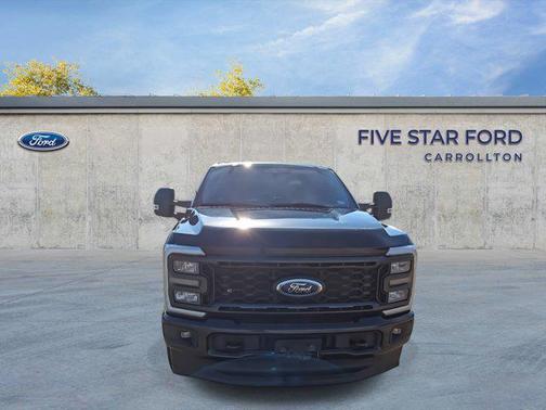 2023 Ford F-350 XLT