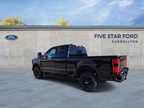 2023 Ford F-350 XLT