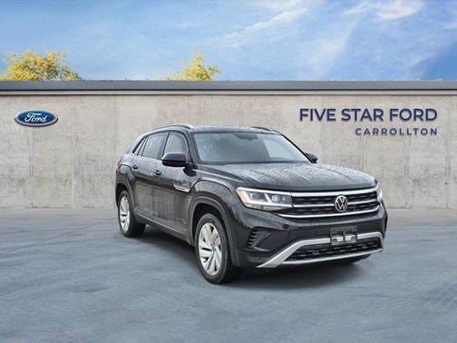 Deep Black Pearl 2022 Volkswagen Atlas Cross Sport 2.0T SE w/Technology