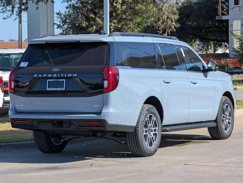 2025 Ford Expedition Max Active 4x2