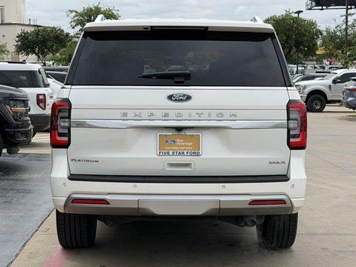 Star White Metallic Tri-Coat 2023 Ford Expedition Max Platinum