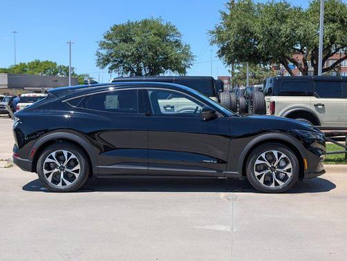 2025 Ford Mustang Mach-E Select