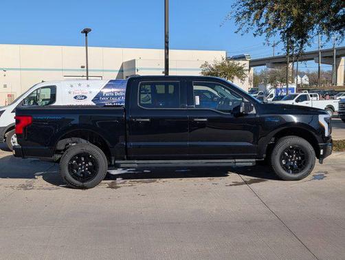 2025 Ford F-150 Lightning XLT