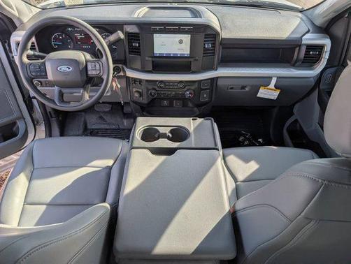 Oxford White 2023 Ford F-350 XL