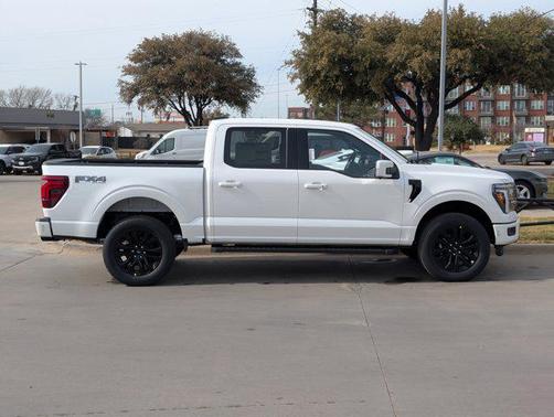 Star White Metallic Tri-Coat 2026 Ford F-150 Lariat
