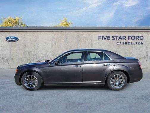 2013 Chrysler 300C Base