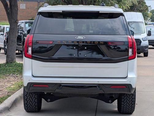2025 Ford Expedition Tremor