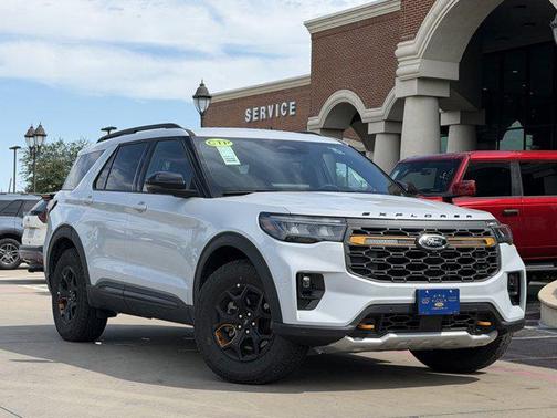 Space White Metallic 2026 Ford Explorer Tremor