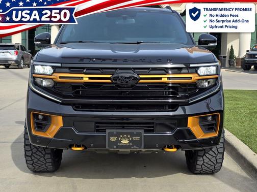 Agate Black Metallic 2026 Ford Expedition Tremor