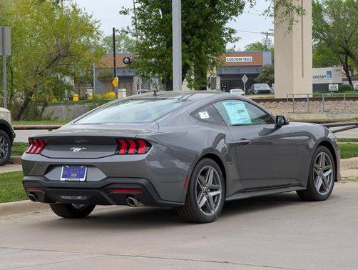 2025 Ford Mustang EcoBoost